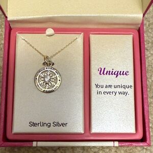 Snowflake Silver Pendant Necklace
